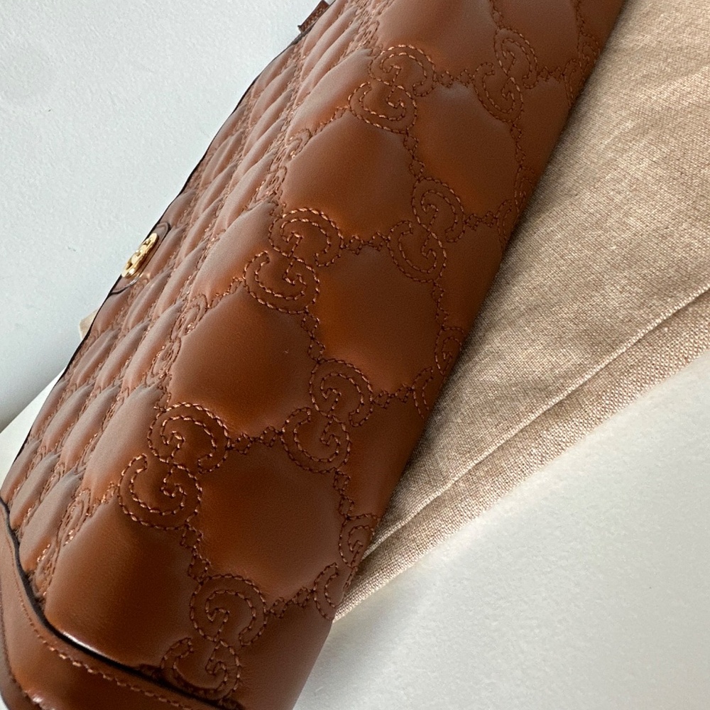 GUCCI Calfskin GG Matelassé Pouch Brown - Picture 3 of 9